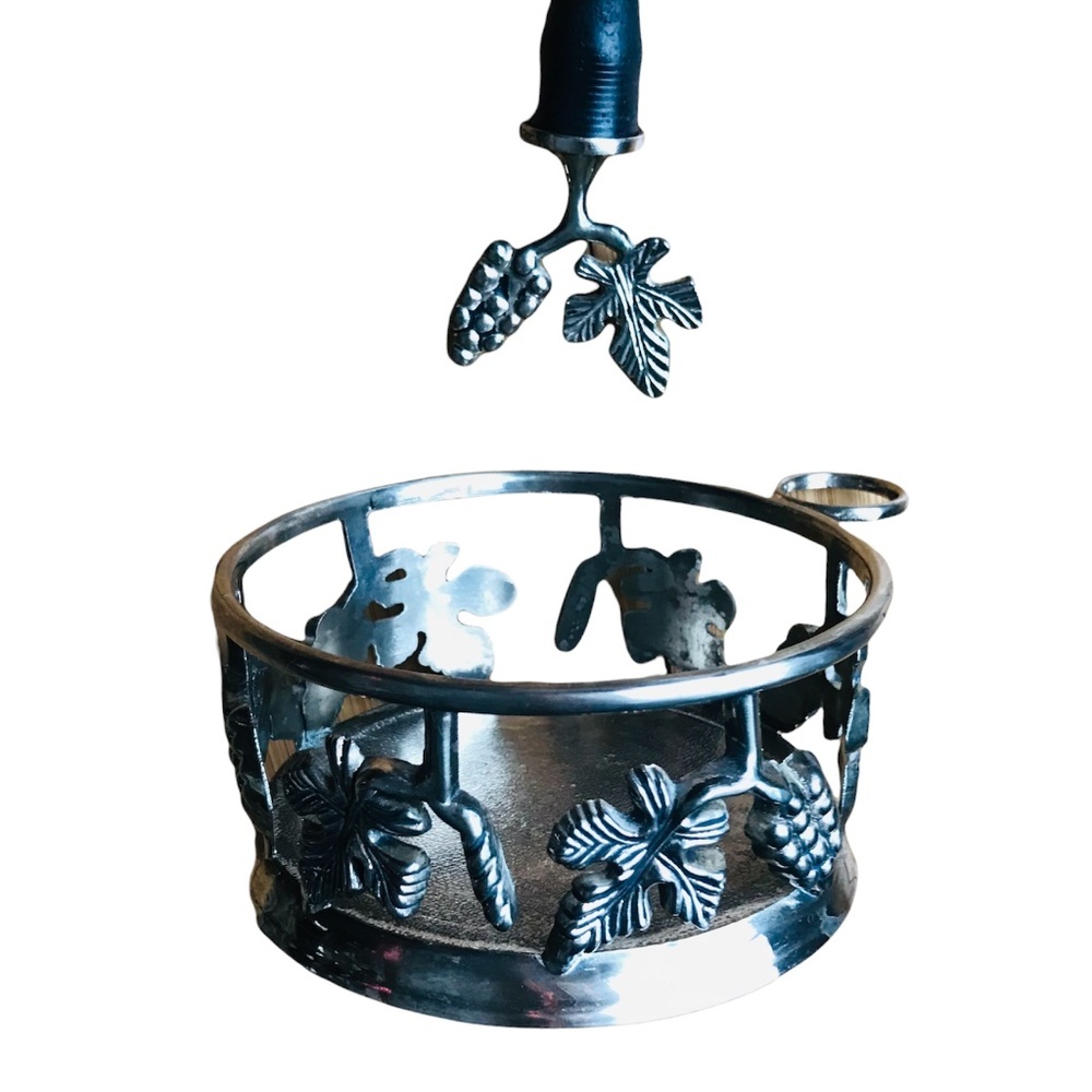 Silver plate Wine holder stopper set